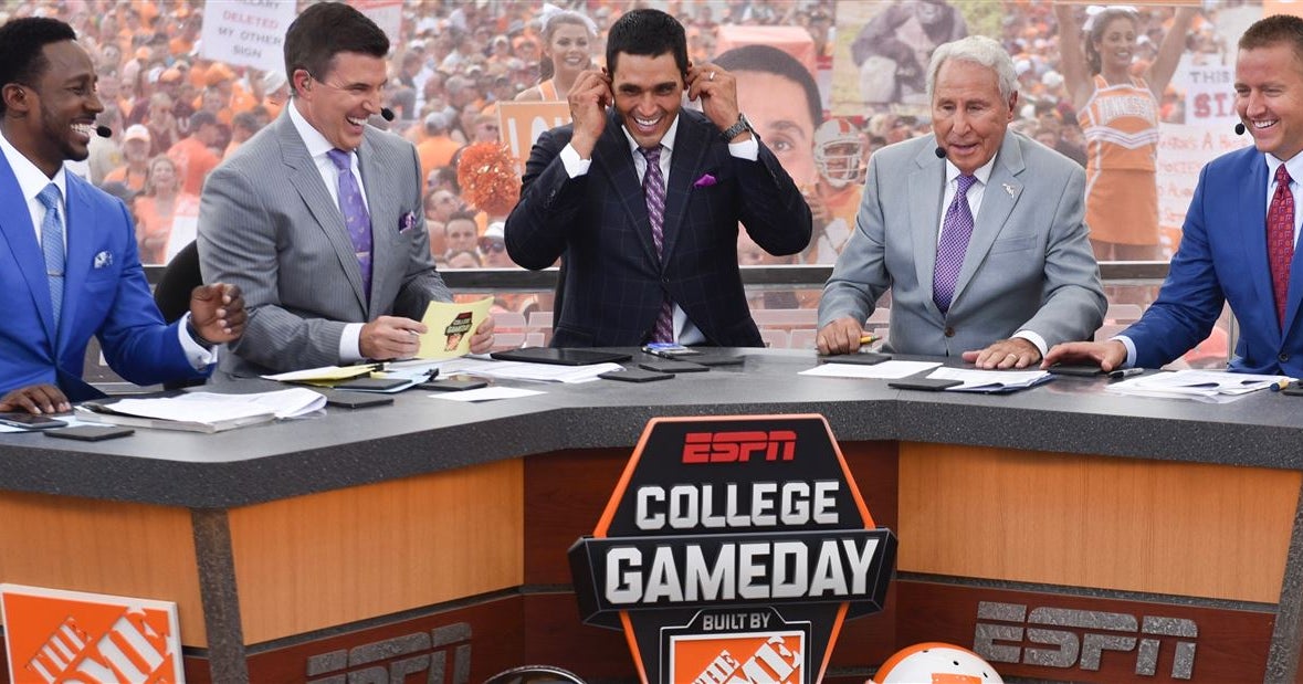 College GameDay crew picks playoff, Saturday's bowls