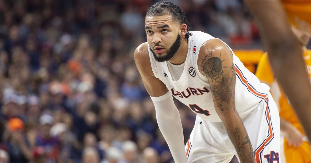 Inside Johni Broome's decision to return to Auburn after standout draft