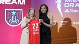 Former Michigan star Naz Hillmon scores first WNBA buckets 