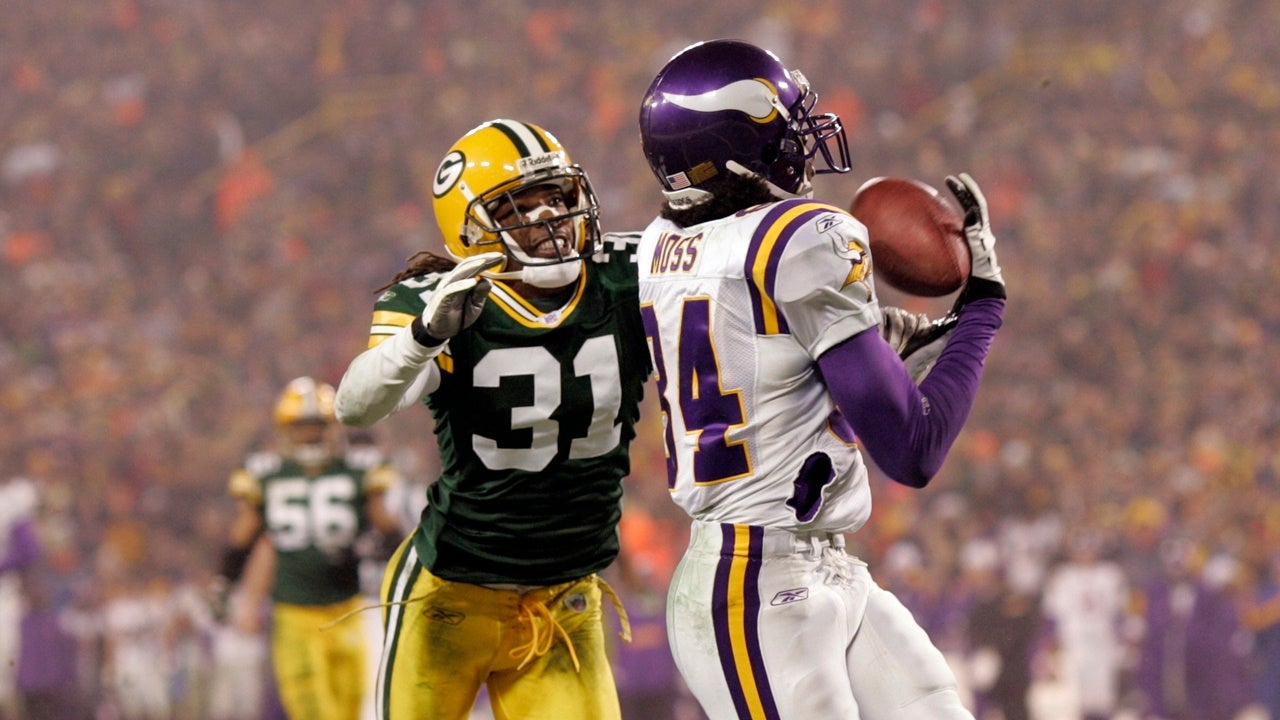 Randy Moss Enters The Vikings Ring of Honor 