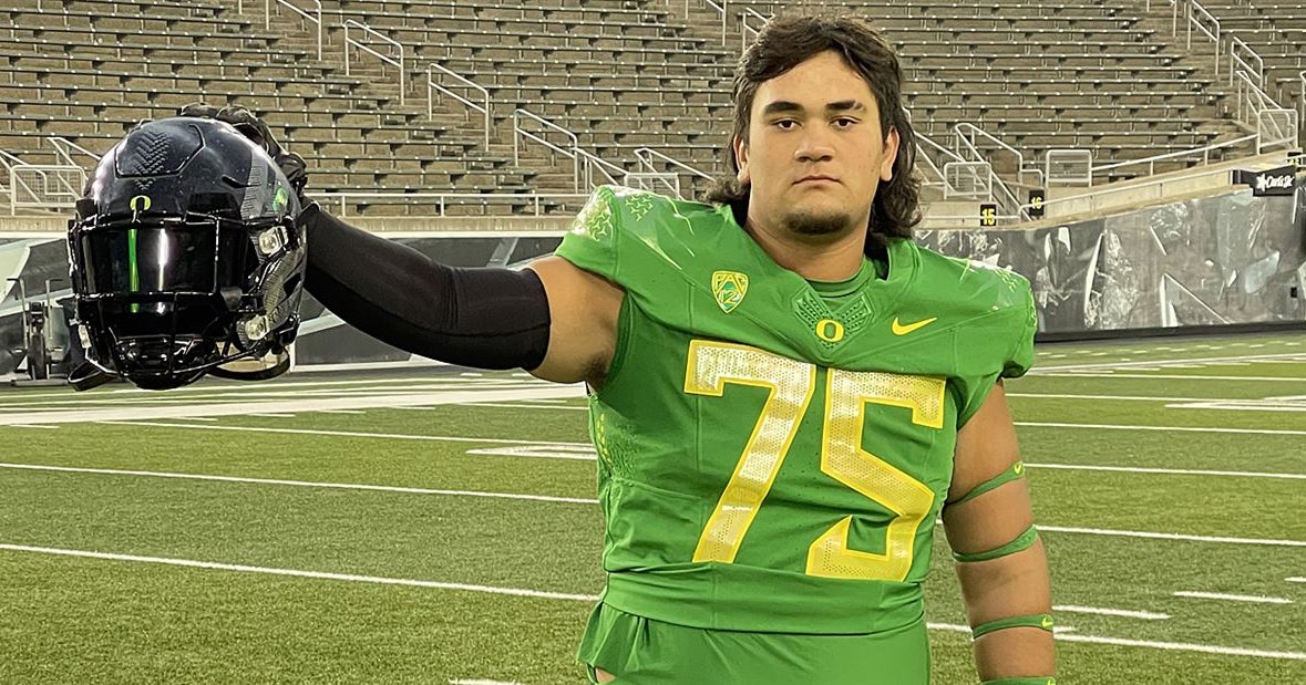 Oregon lands commitment from Hawaii OL Kawika Rogers