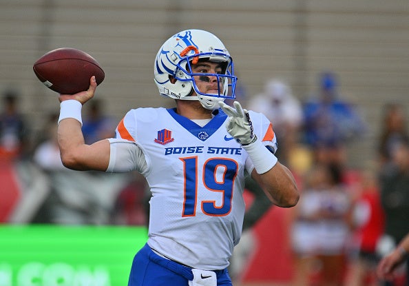 BOISE, ID - SEPTEMBER 30: Boise State Broncos quarterback Taylen