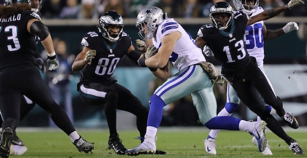 The kid is a beast': Rookie LB Leighton Vander Esch saves Cowboys, makes  play of the game vs. Eagles