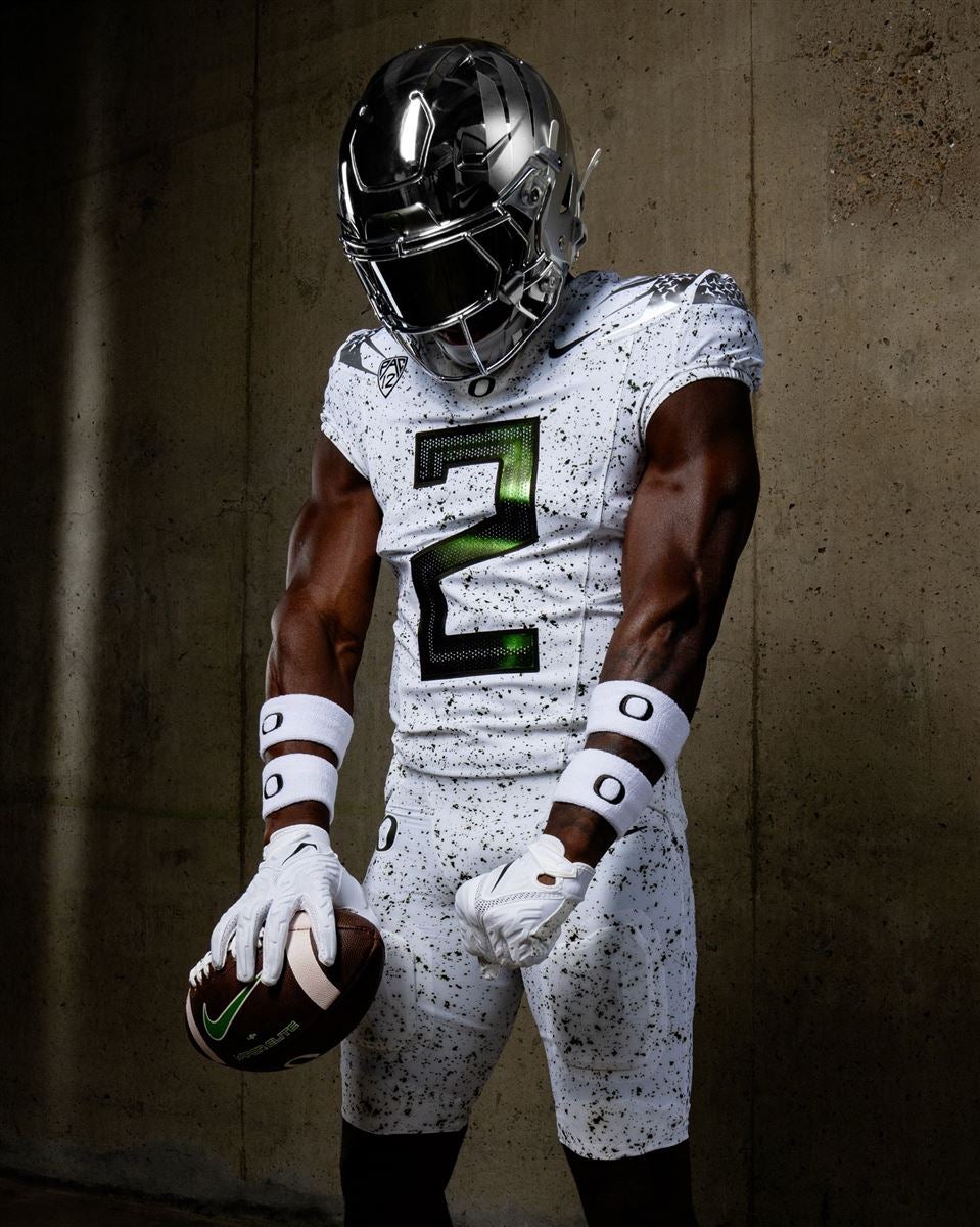 Oregon Football Reveals Retro Uniform Combination for Week 8 vs. Washington  State Cougars - Sports Illustrated Oregon Ducks News, Analysis and More