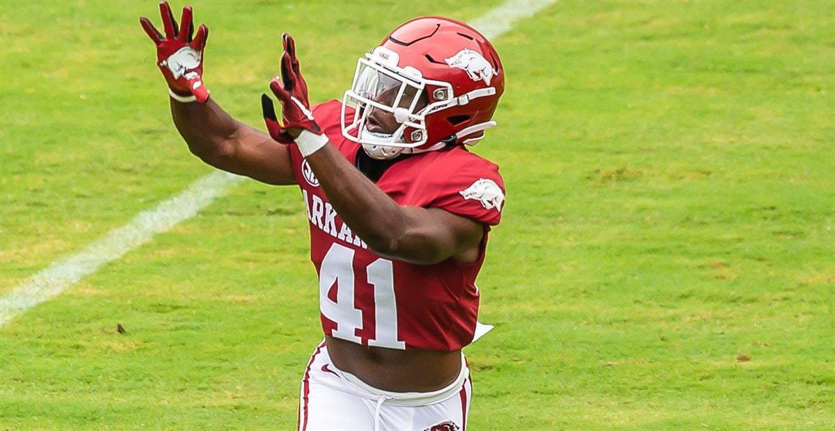 Arkansas' misspelled on T.J. Hammonds' jersey