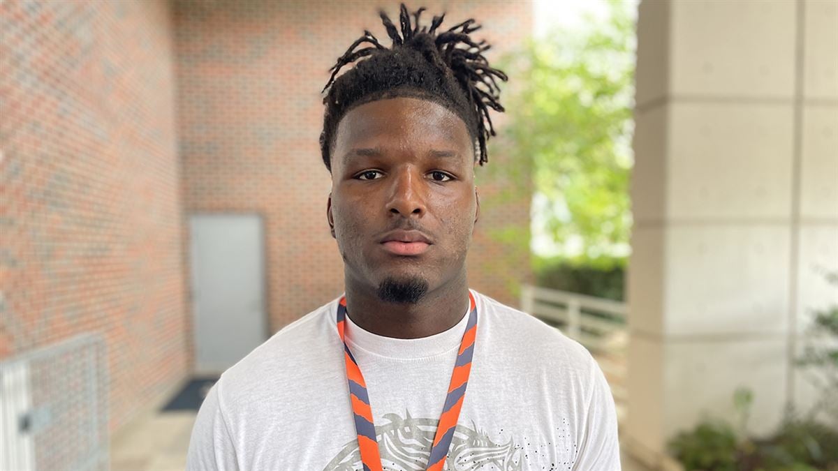 Top247 defensive lineman Kavion Henderson commits to Arkansas - Vimarsana News