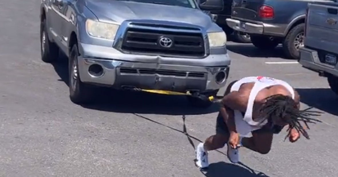 Lorenzo Lingard pulls a truck just after leg working day exercise