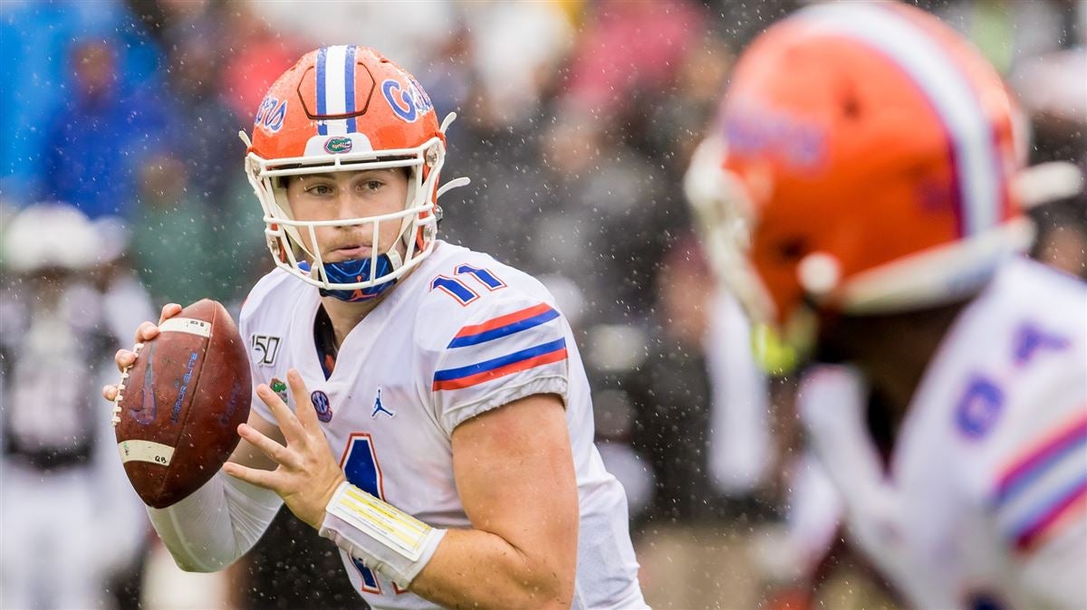 Florida's Kyle Trask honored with Eighth Annual Earl Campbell Tyler Rose  Award, Sports