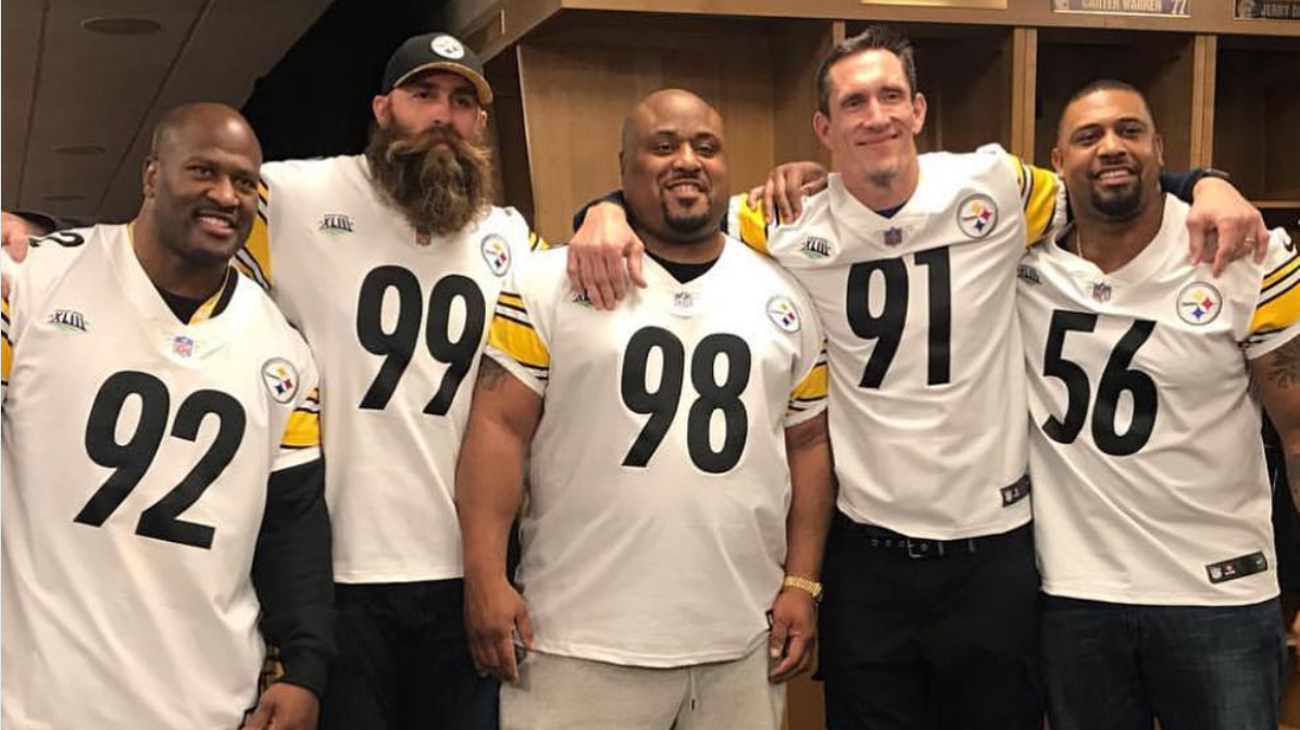 Pittsburgh Steelers honor Super Bowl XIII champions with fan