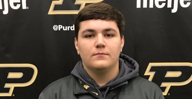 Ole Miss first to offer 2022 O-lineman from Illinois