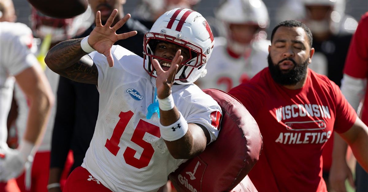 Badgers leaning on physicality at running back: 'It's not a choice'