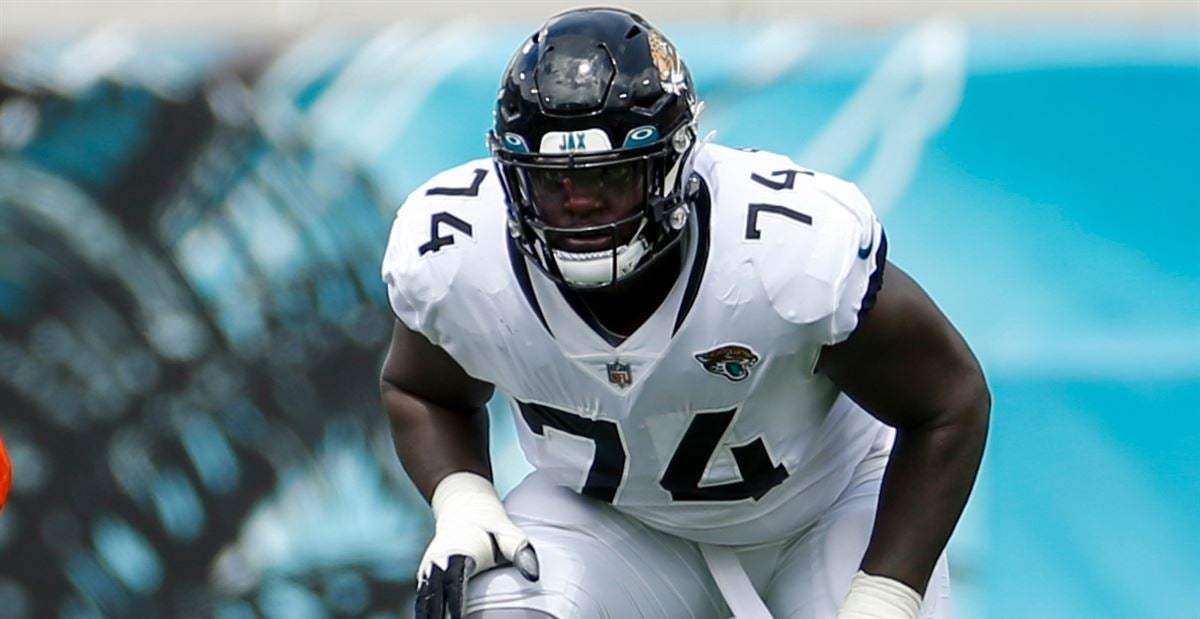 Jacksonville Jaguars and OT Cam Robinson agree to 3-year extension