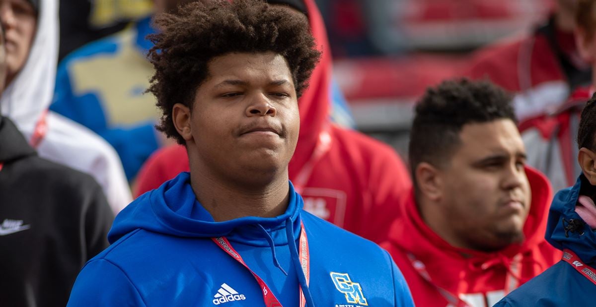 Wisconsin recruit Donovan Harbour on the sideline