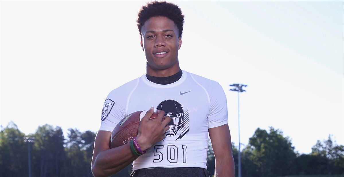 UNC Football: Jordyn Adams climbs final Rivals, 247 Sports rankings