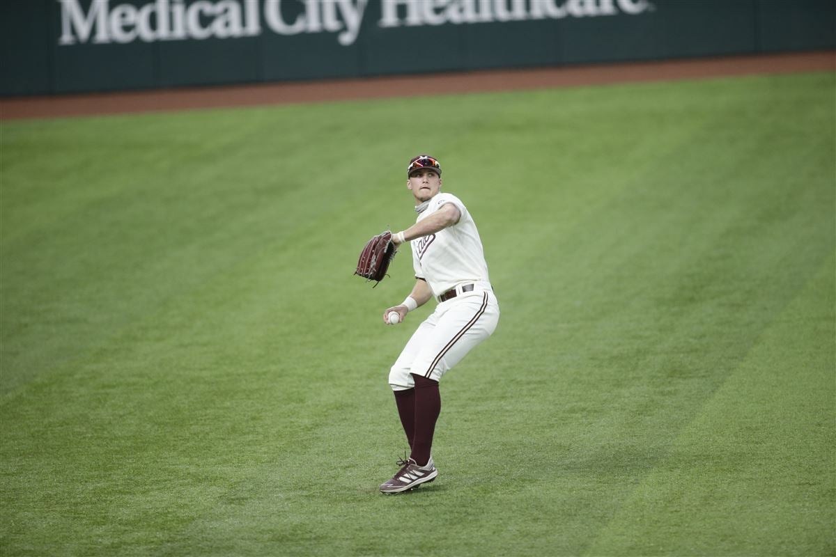 Brad Cumbest: Mississippi State baseball's Mule leads at CWS - SI