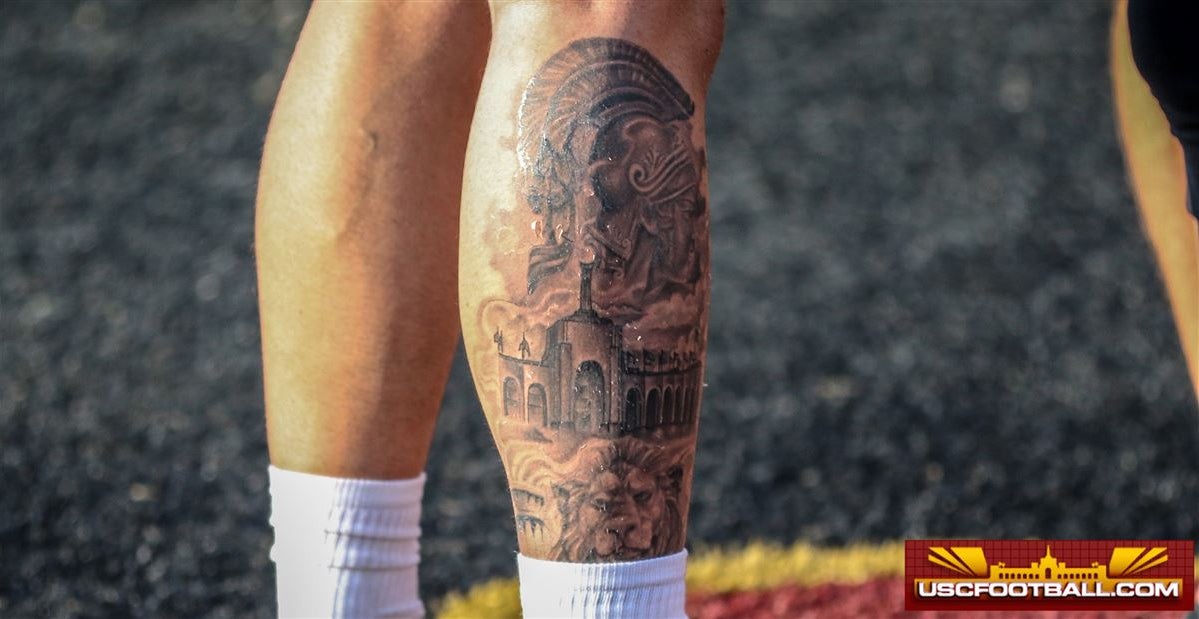 LOOK Freshman QB JT Daniels shows off new USC tattoo
