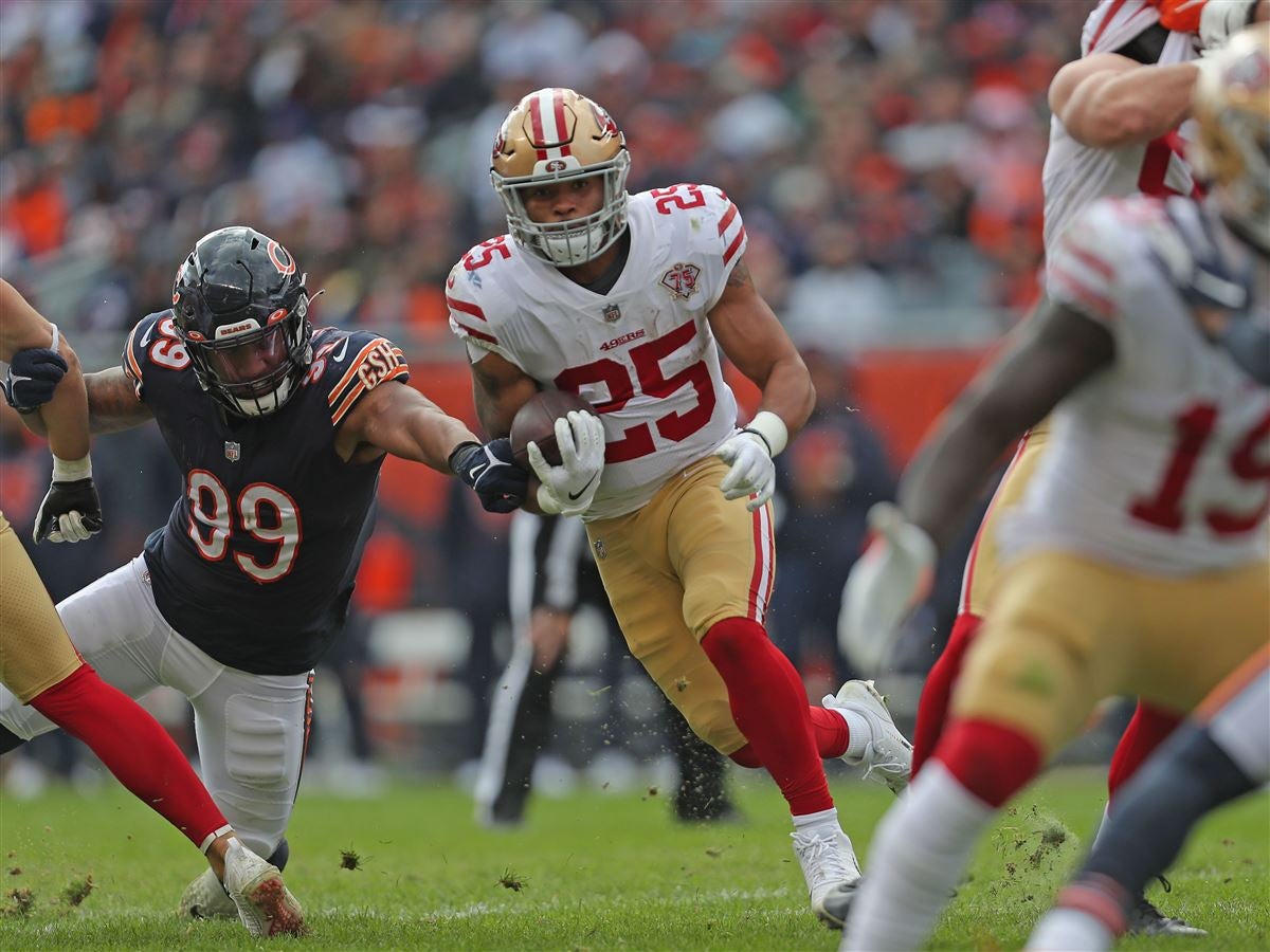 Elijah Mitchell Carries the Pile for a Go-Ahead Touchdown