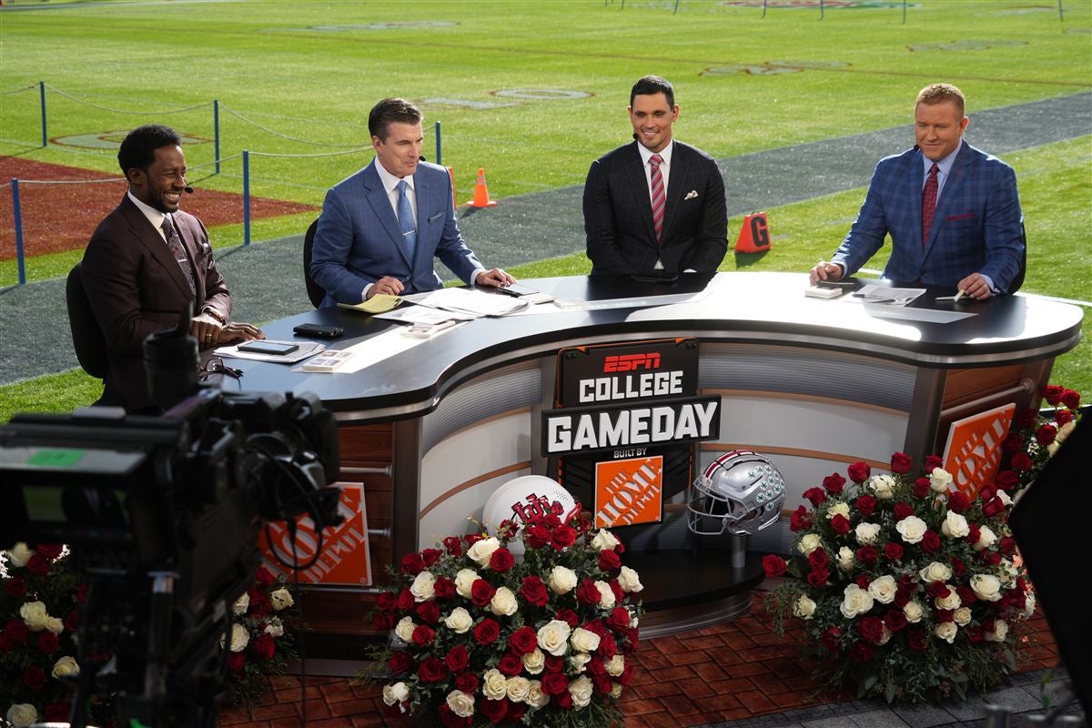 ESPN College GameDay Crew Picks and Predictions 2022 for Week 6 With Guest  Picker Rob Riggle