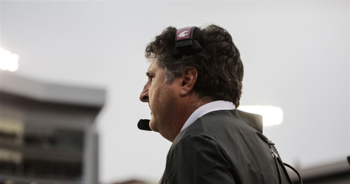 Week 4 radio show Mike Leach loves a bad locker room