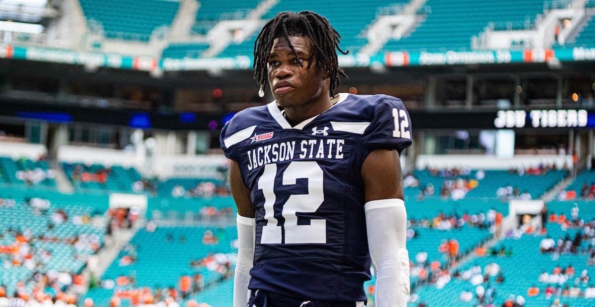 Deion Sanders Lands Top Recruit Travis Hunter at Jackson State - The New  York Times