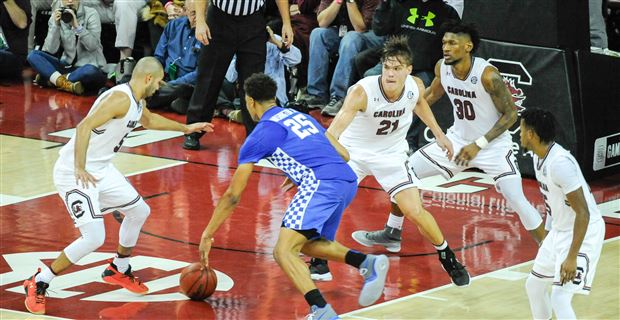 Gamecocks getting through shooting woes in various ways