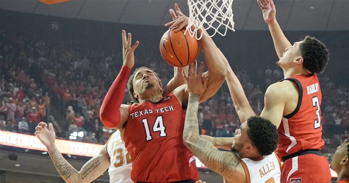 Media reacts as Red Raiders sweep Longhorns, Chris Beard