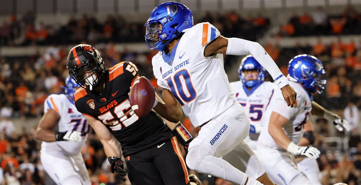 Boise State Broncos cornerback Jaylen Clark (41) celebrates his