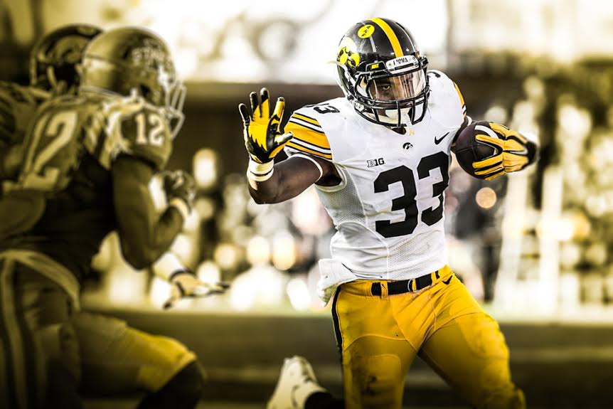 Kittle, VandeBerg serve as Hawkeye mentors for 2016