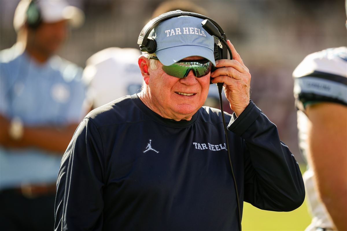 Mack Brown plans to remain at North Carolina