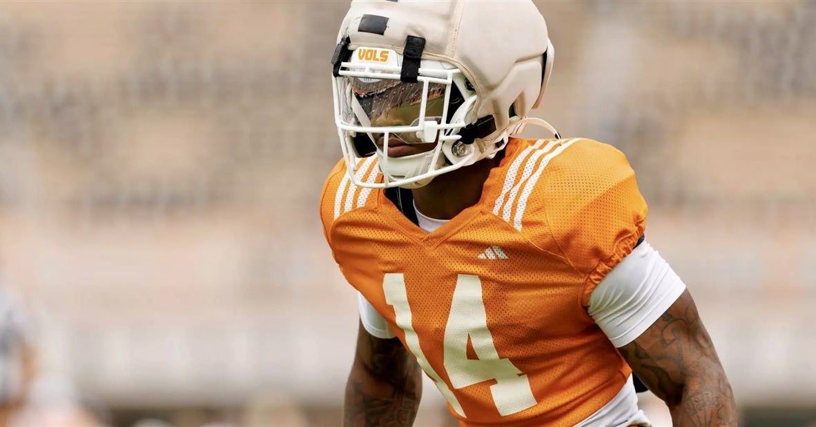 Jim Knowles names three Vols defensive players who 'were impressive' during preseason