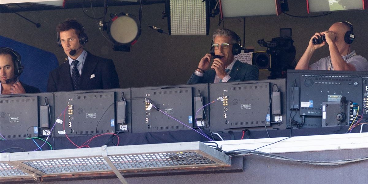 The internet may never forget Tom Brady's lackluster broadcasting debut