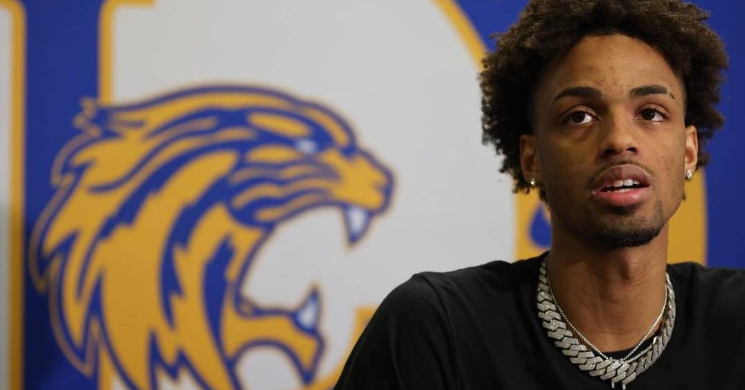 IN PHOTOS: Cam Scott's signing ceremony