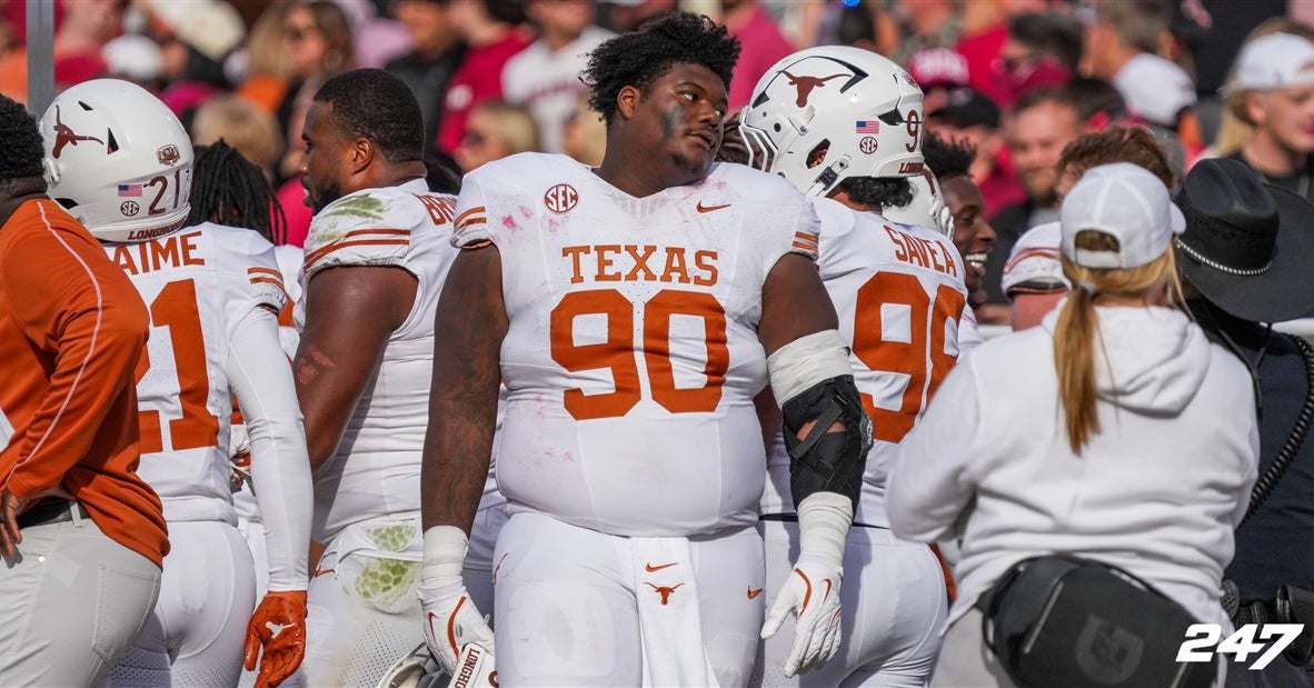 Texas DL Sydir Mitchell enters NCAA transfer portal