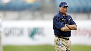 Rich Rodriguez jokes about declining Alabama job in 2006: 'Where's my statue?'