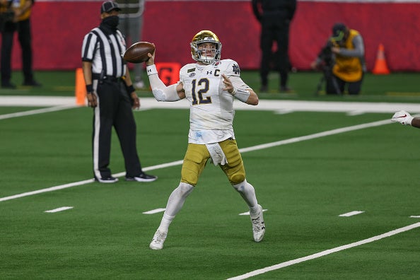 Notre Dame QB Ian Book reminds me a lot of Taysom Hill