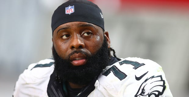 Queen City native Jason Peters inks deal with Cowboys