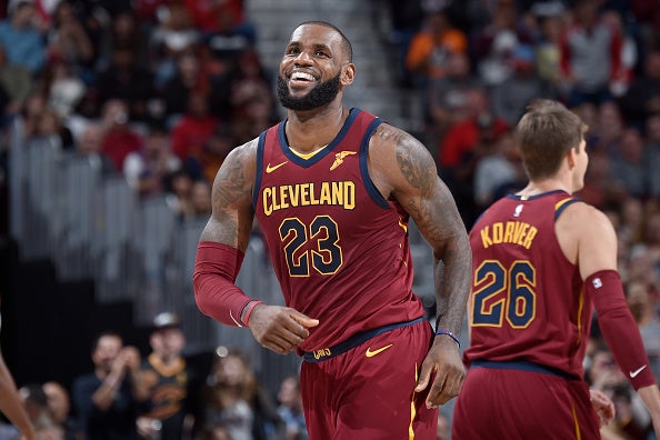 LeBron James won't commit to re-signing with the Cavs and other news of the  week