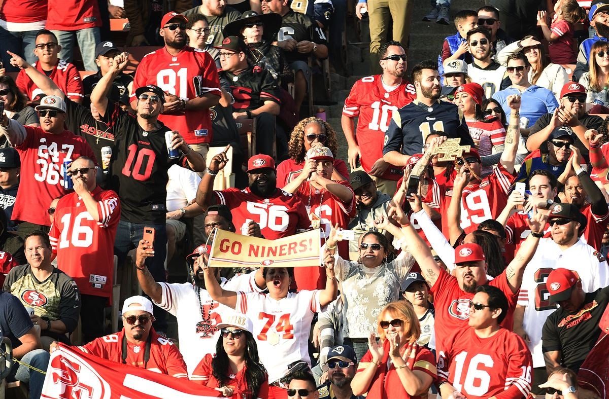 Frank Gore, Joe Staley offer to buy 49ers fans tickets to NFC Championship