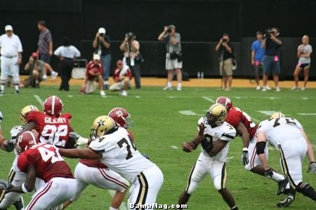 Studio 10: Wallace Gilberry football camp 