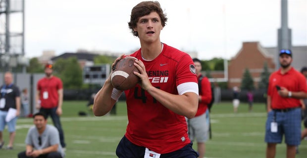 Thomas MacVittie, No. 1 JUCO QB in Top247, commits to Kansas