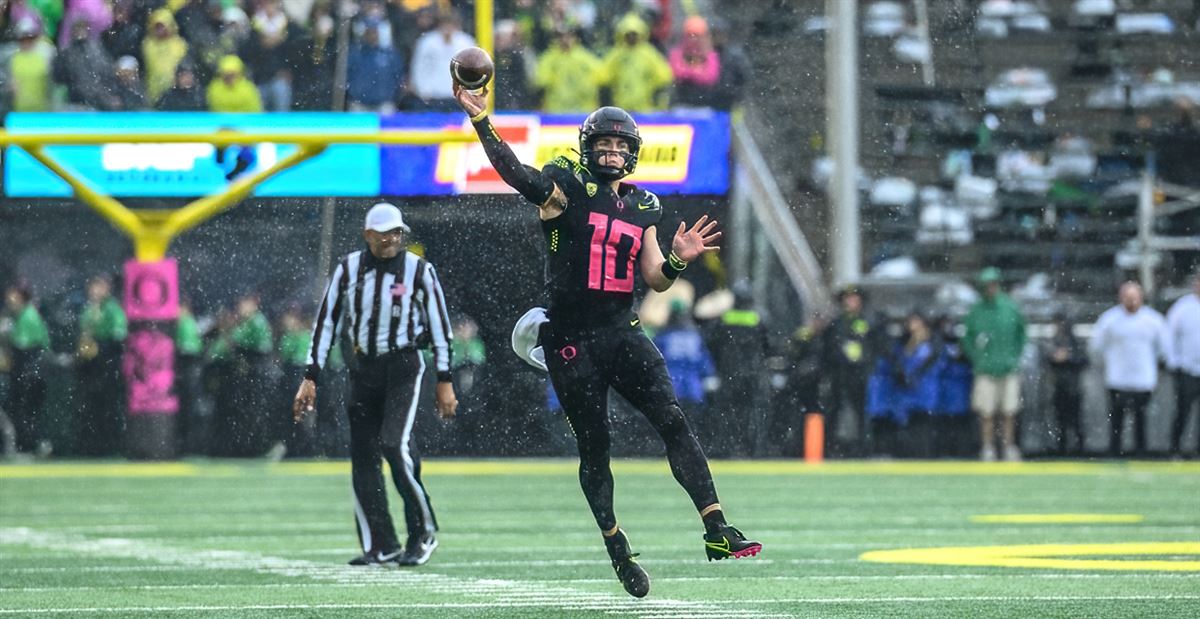 Oregon Ducks Bo Nix, Alex Forsyth earn Pac-12 weekly honors 