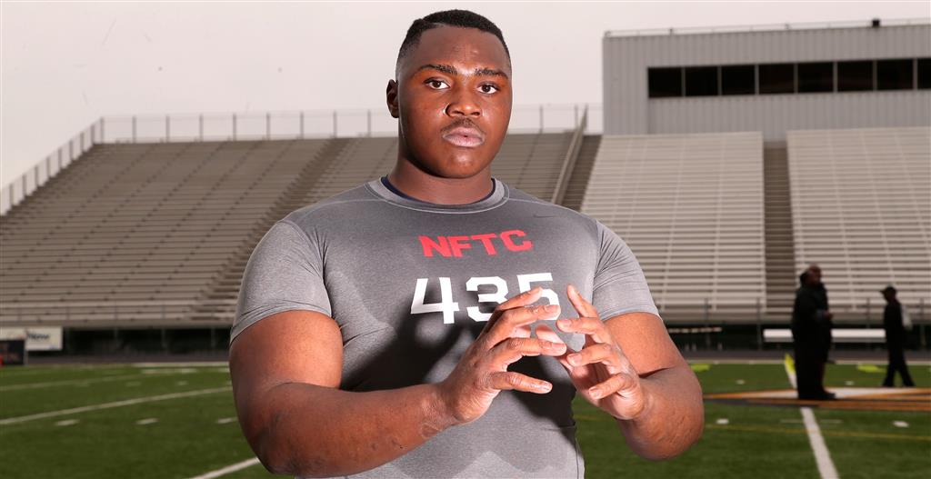 FourStar Offensive Lineman Sets Ohio State Official Visit