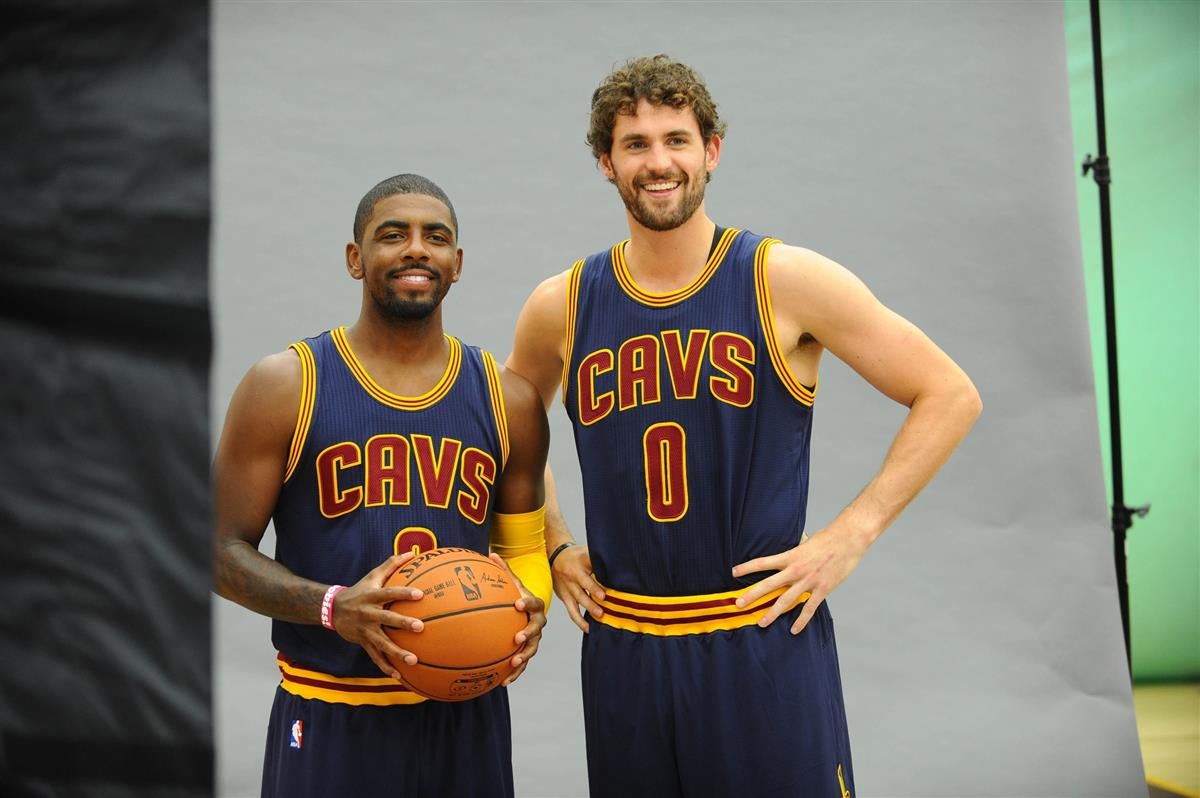 ¿Cuánto mide Kyrie Irving? - Altura - Real height 4235809