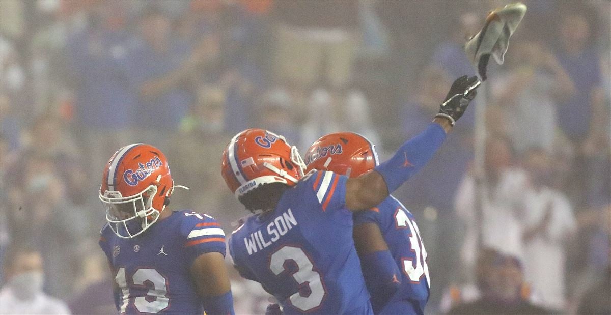 florida gator shoe throwing