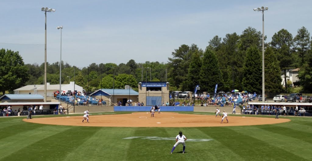 Auburn Softball Live The State game