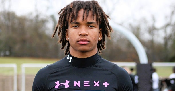 2027 three-star linebacker Aston Whiteside announces his commitment to Texas A&M