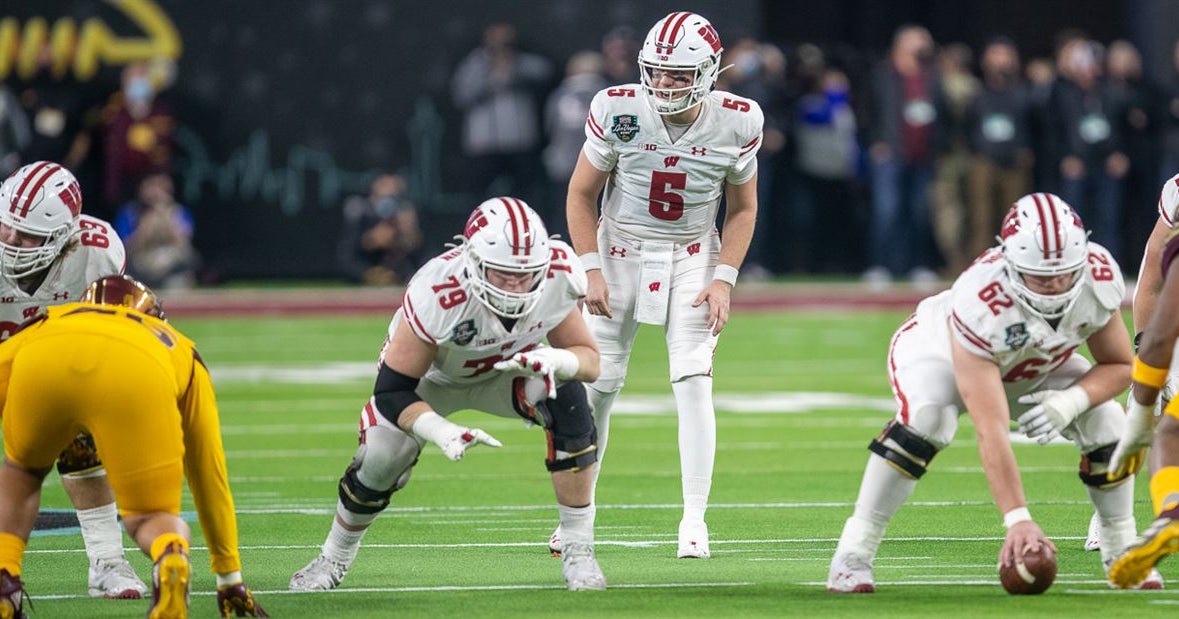 Wisconsin football player profile Left tackle Jack Nelson