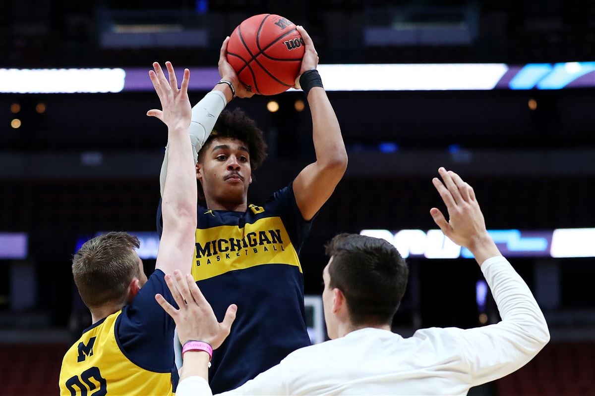 Jordan Poole scores 22 to pace Michigan past Minnesota 69-60 Detroit News -  Bally Sports