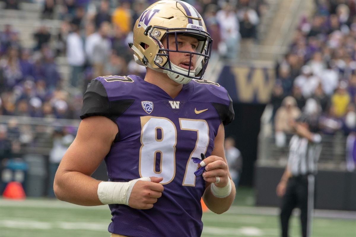 Washington Tight End Cade Otton Drafted by Tampa Bay 106th Overall - UW  Dawg Pound