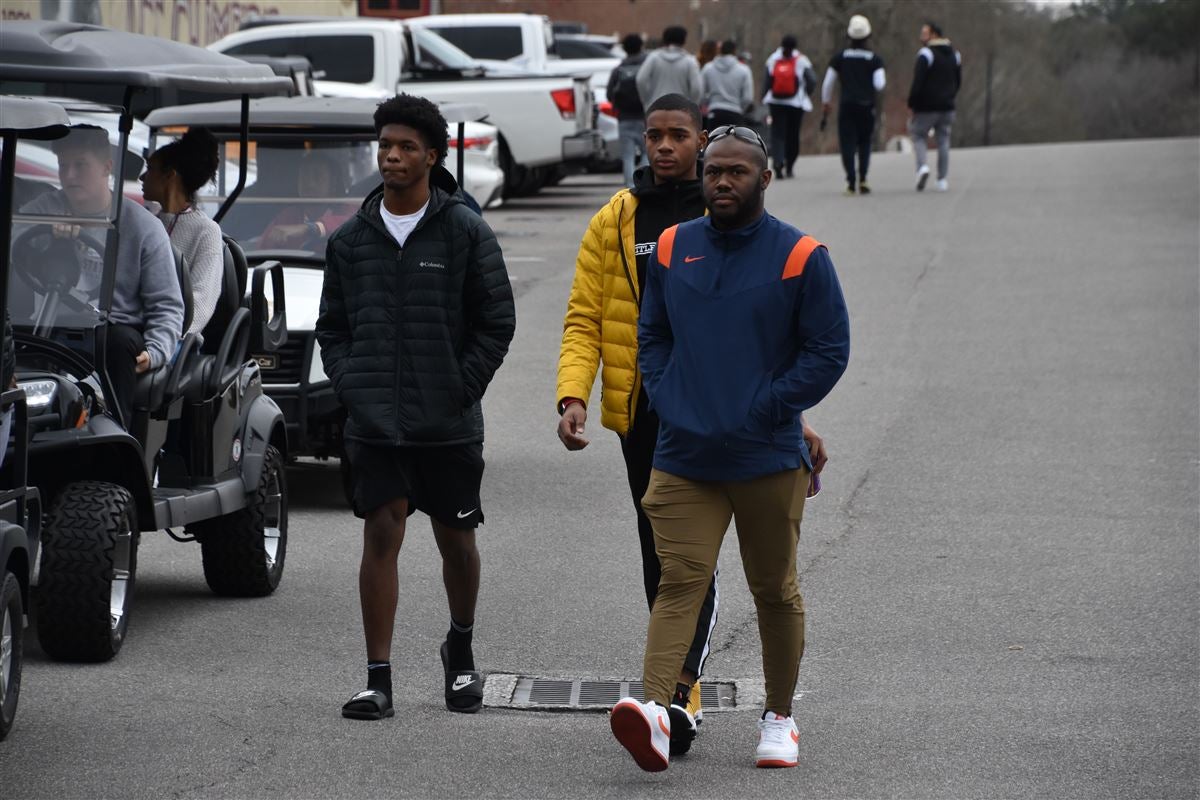 No. 1 edge in 2025 class talks about his time at Florida State on Saturday - Vimarsana News